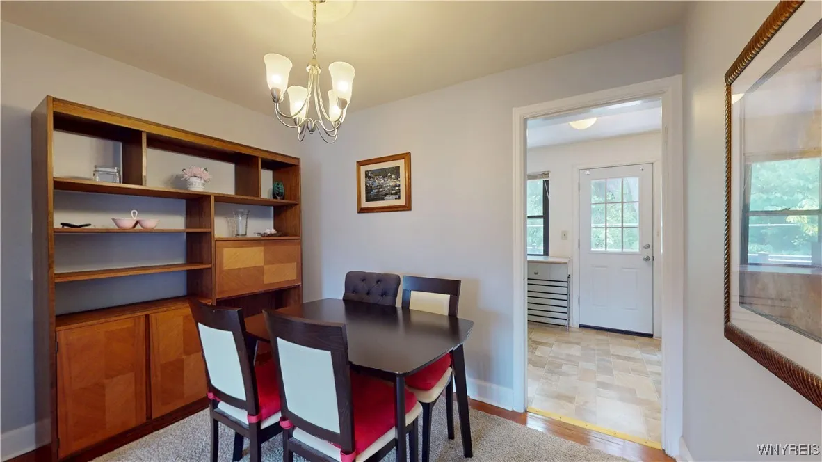  Partially furnished