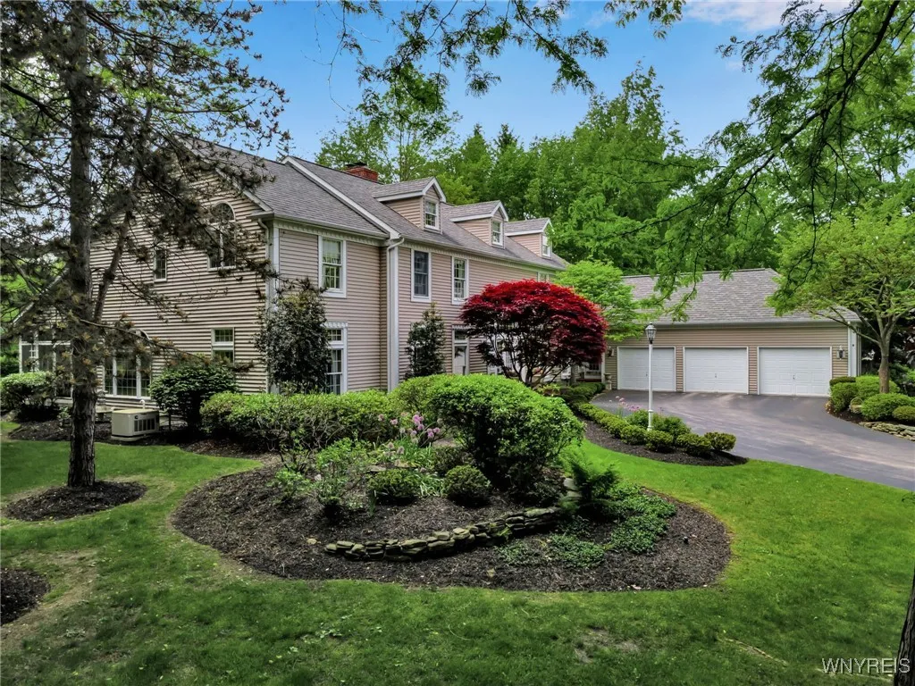163 Roxbury Park, Amherst, New York 14051, Amherst, New York 14051, 4 Bedrooms Bedrooms, 14 Rooms Rooms,2 BathroomsBathrooms,Residential,For Sale,163 Roxbury Park, Amherst, New York 14051,B1610771
