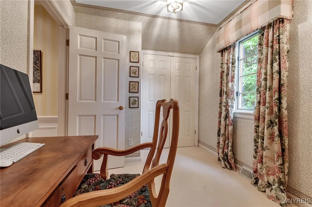 163 Roxbury Park, Amherst, New York 14051, Amherst, New York 14051, 4 Bedrooms Bedrooms, 14 Rooms Rooms,2 BathroomsBathrooms,Residential,For Sale,163 Roxbury Park, Amherst, New York 14051,B1610771