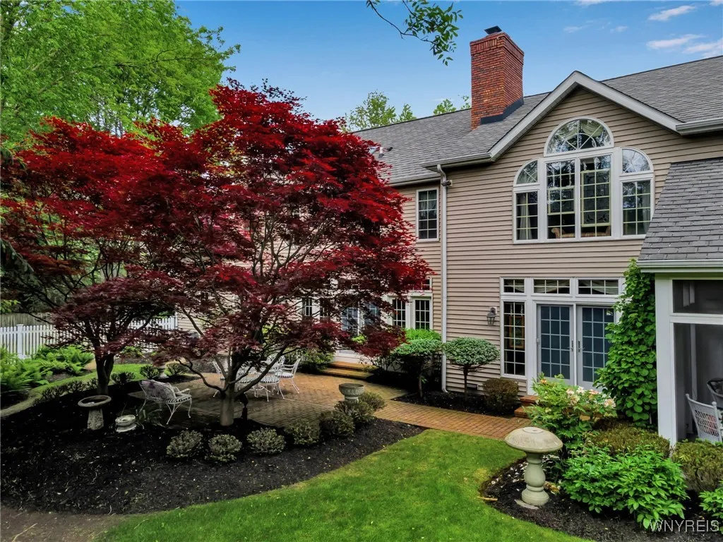 163 Roxbury Park, Amherst, New York 14051, Amherst, New York 14051, 4 Bedrooms Bedrooms, 14 Rooms Rooms,2 BathroomsBathrooms,Residential,For Sale,163 Roxbury Park, Amherst, New York 14051,B1610771