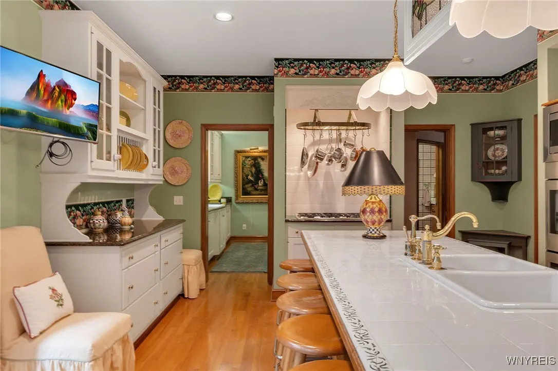 163 Roxbury Park, Amherst, New York 14051, Amherst, New York 14051, 4 Bedrooms Bedrooms, 14 Rooms Rooms,2 BathroomsBathrooms,Residential,For Sale,163 Roxbury Park, Amherst, New York 14051,B1610771