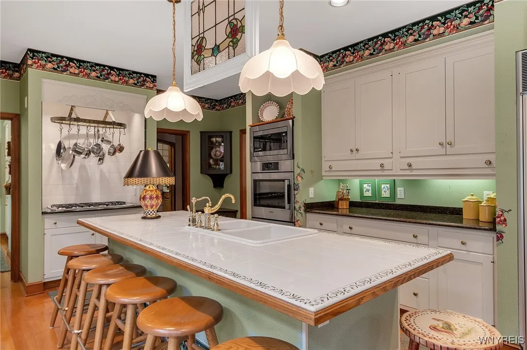 163 Roxbury Park, Amherst, New York 14051, Amherst, New York 14051, 4 Bedrooms Bedrooms, 14 Rooms Rooms,2 BathroomsBathrooms,Residential,For Sale,163 Roxbury Park, Amherst, New York 14051,B1610771