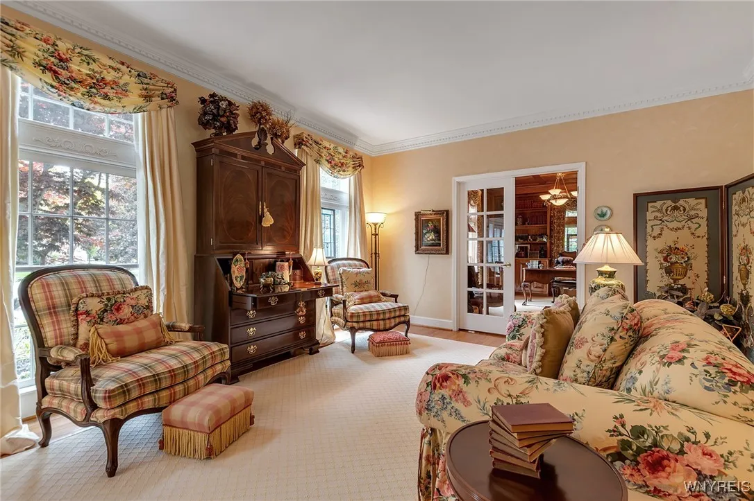 163 Roxbury Park, Amherst, New York 14051, Amherst, New York 14051, 4 Bedrooms Bedrooms, 14 Rooms Rooms,2 BathroomsBathrooms,Residential,For Sale,163 Roxbury Park, Amherst, New York 14051,B1610771