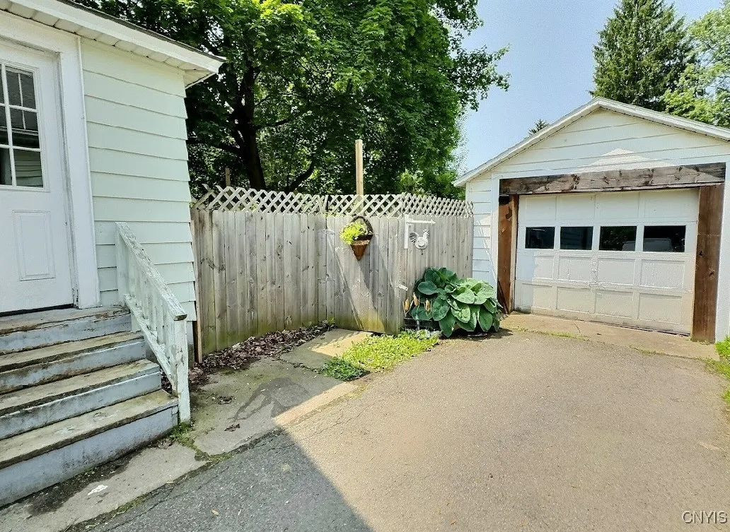 22 Hyatt Street, Cortland, New York 13045, Cortland, New York 13045, 4 Bedrooms Bedrooms, 7 Rooms Rooms,1 BathroomBathrooms,Residential,Closed,22 Hyatt Street, Cortland, New York 13045,0,S1611927