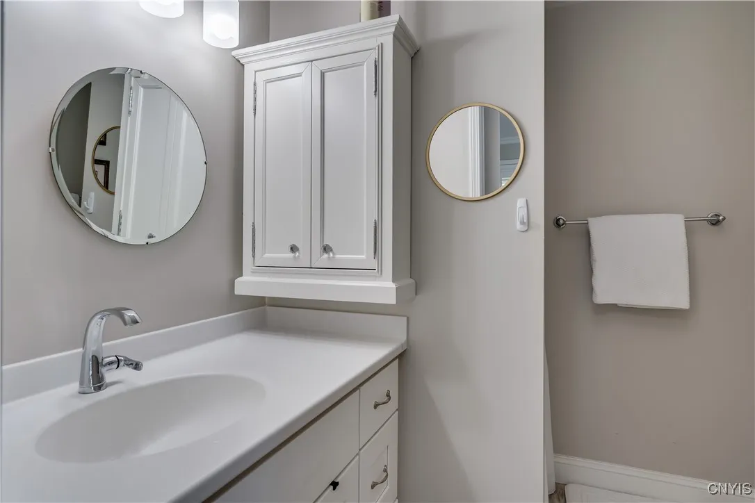 32160 State Route 12e, Cape Vincent, New York 1361, Cape Vincent, New York 13618, 3 Bedrooms Bedrooms, 7 Rooms Rooms,2 BathroomsBathrooms,Residential,Closed,32160 State Route 12e, Cape Vincent, New York 1361,0,S1610610