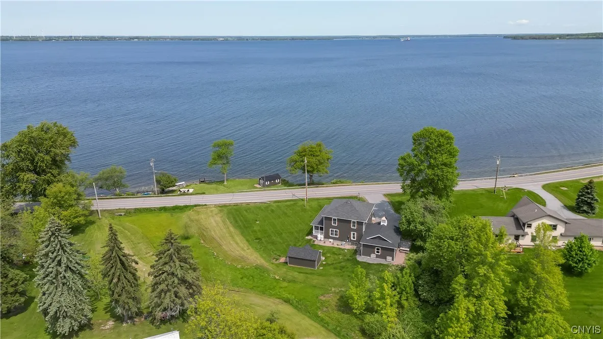 32160 State Route 12e, Cape Vincent, New York 1361, Cape Vincent, New York 13618, 3 Bedrooms Bedrooms, 7 Rooms Rooms,2 BathroomsBathrooms,Residential,Closed,32160 State Route 12e, Cape Vincent, New York 1361,0,S1610610