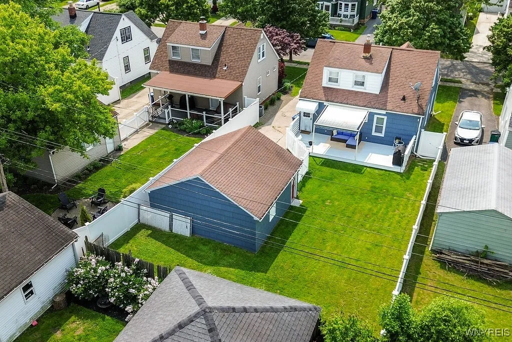 Rear ariel view