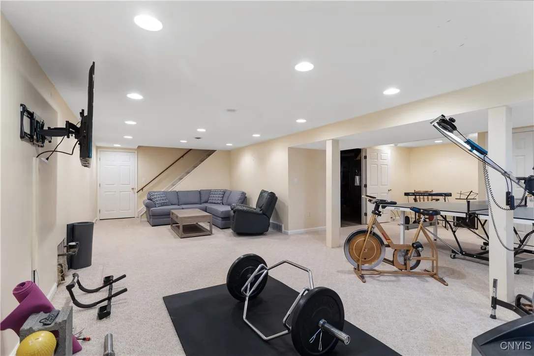 8178 Old Sunridge Drive, Manlius, New York 13104, Manlius, New York 13104, 4 Bedrooms Bedrooms, 11 Rooms Rooms,2 BathroomsBathrooms,Residential,Closed,8178 Old Sunridge Drive, Manlius, New York 13104,S1602425
