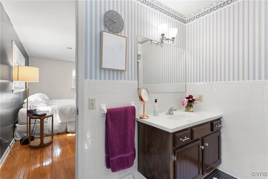 8178 Old Sunridge Drive, Manlius, New York 13104, Manlius, New York 13104, 4 Bedrooms Bedrooms, 11 Rooms Rooms,2 BathroomsBathrooms,Residential,Closed,8178 Old Sunridge Drive, Manlius, New York 13104,S1602425