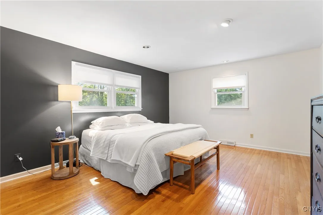 8178 Old Sunridge Drive, Manlius, New York 13104, Manlius, New York 13104, 4 Bedrooms Bedrooms, 11 Rooms Rooms,2 BathroomsBathrooms,Residential,Closed,8178 Old Sunridge Drive, Manlius, New York 13104,S1602425