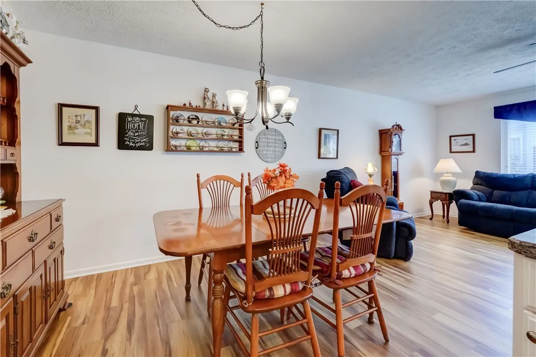 Room to expand your dining table while entertaining!