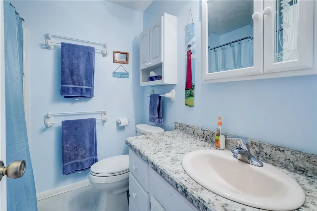 Main floor full bath!