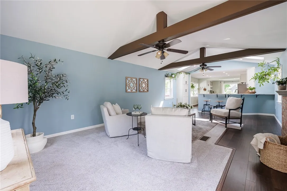 85 Varian Lane, Gates, New York 14624, Gates, New York 14624, 4 Bedrooms Bedrooms, 7 Rooms Rooms,2 BathroomsBathrooms,Residential,Closed,85 Varian Lane, Gates, New York 14624,R1609585