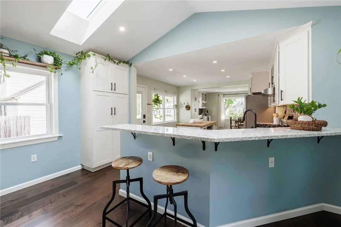 85 Varian Lane, Gates, New York 14624, Gates, New York 14624, 4 Bedrooms Bedrooms, 7 Rooms Rooms,2 BathroomsBathrooms,Residential,Closed,85 Varian Lane, Gates, New York 14624,R1609585