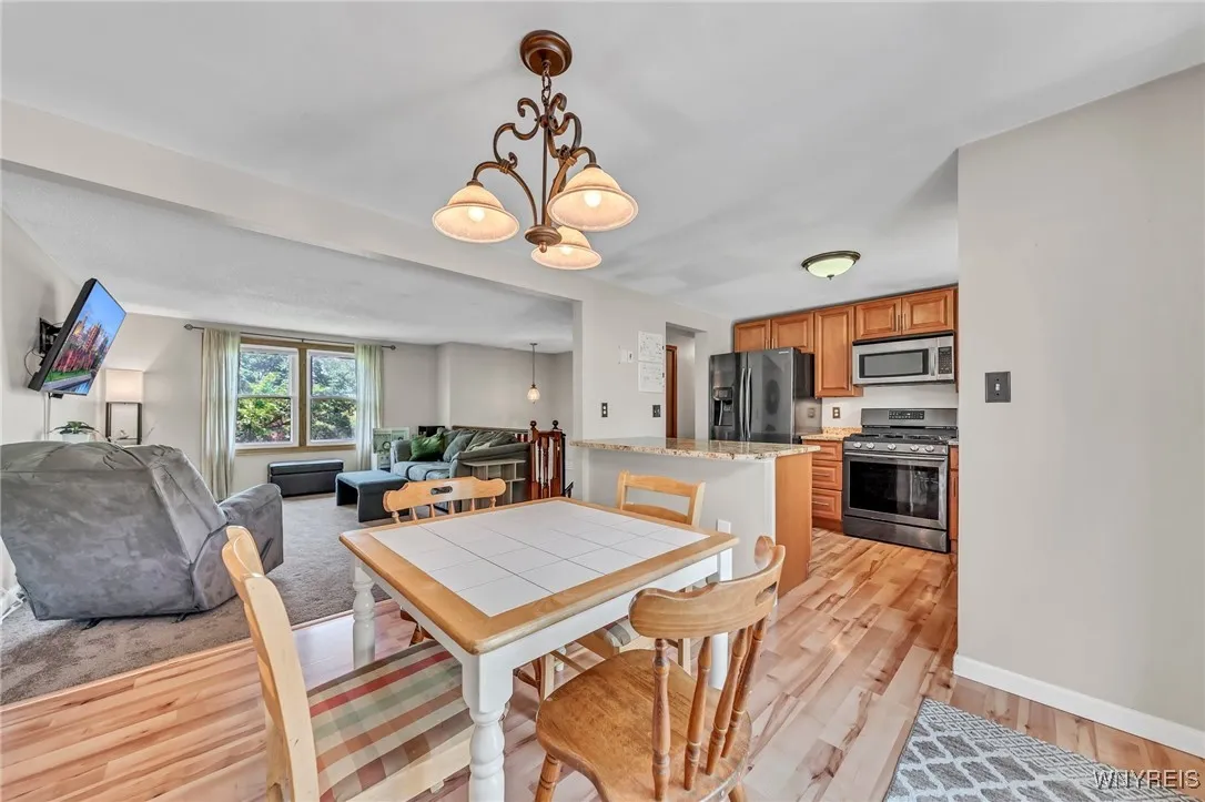 140 Harding Road, Amherst, New York 14221, Amherst, New York 14221, 3 Bedrooms Bedrooms, 8 Rooms Rooms,2 BathroomsBathrooms,Residential,Closed,140 Harding Road, Amherst, New York 14221,B1611075