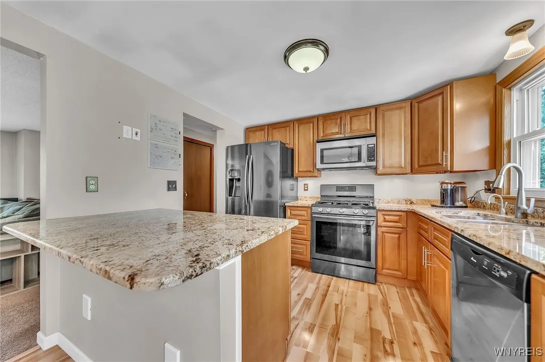140 Harding Road, Amherst, New York 14221, Amherst, New York 14221, 3 Bedrooms Bedrooms, 8 Rooms Rooms,2 BathroomsBathrooms,Residential,Closed,140 Harding Road, Amherst, New York 14221,B1611075