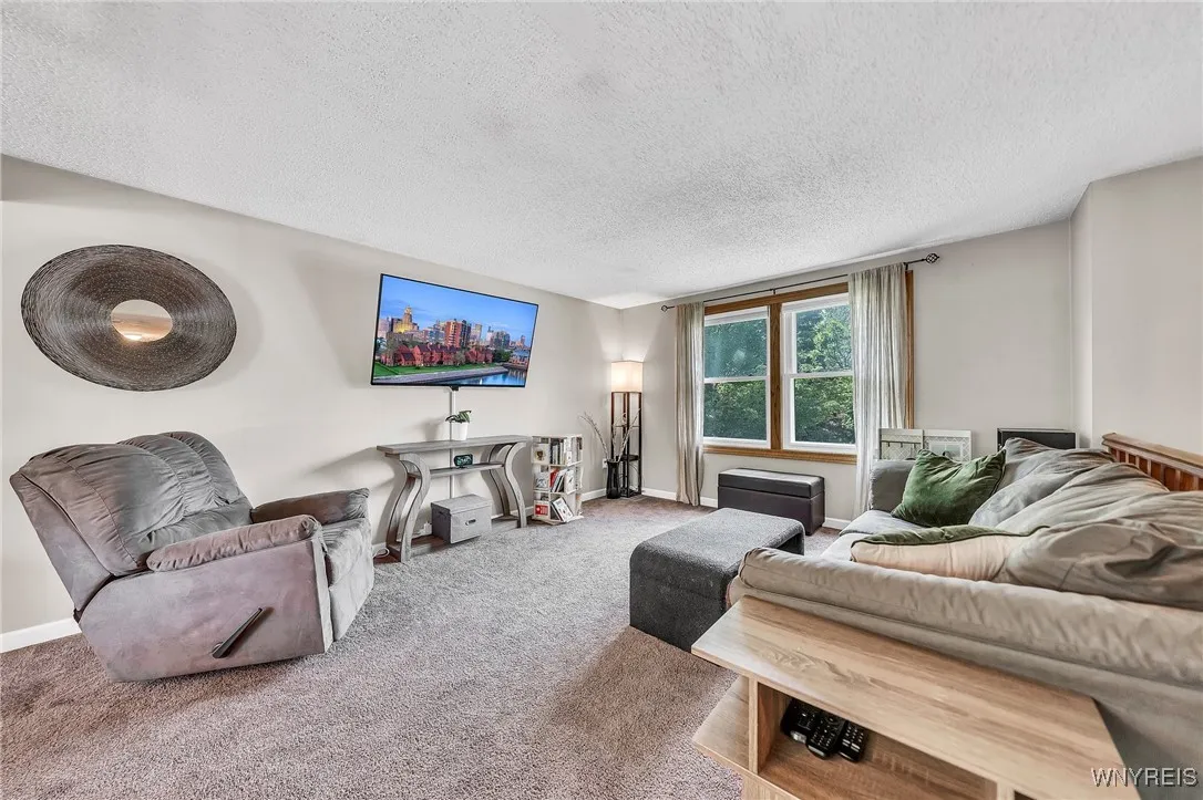 140 Harding Road, Amherst, New York 14221, Amherst, New York 14221, 3 Bedrooms Bedrooms, 8 Rooms Rooms,2 BathroomsBathrooms,Residential,Closed,140 Harding Road, Amherst, New York 14221,B1611075