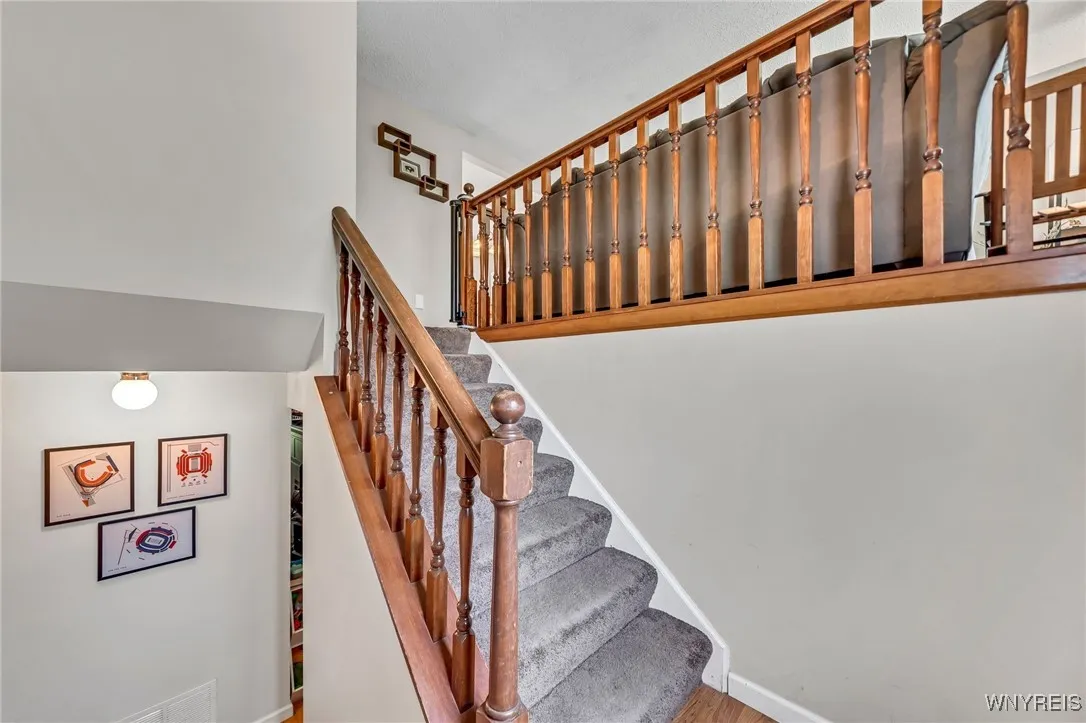 140 Harding Road, Amherst, New York 14221, Amherst, New York 14221, 3 Bedrooms Bedrooms, 8 Rooms Rooms,2 BathroomsBathrooms,Residential,Closed,140 Harding Road, Amherst, New York 14221,B1611075