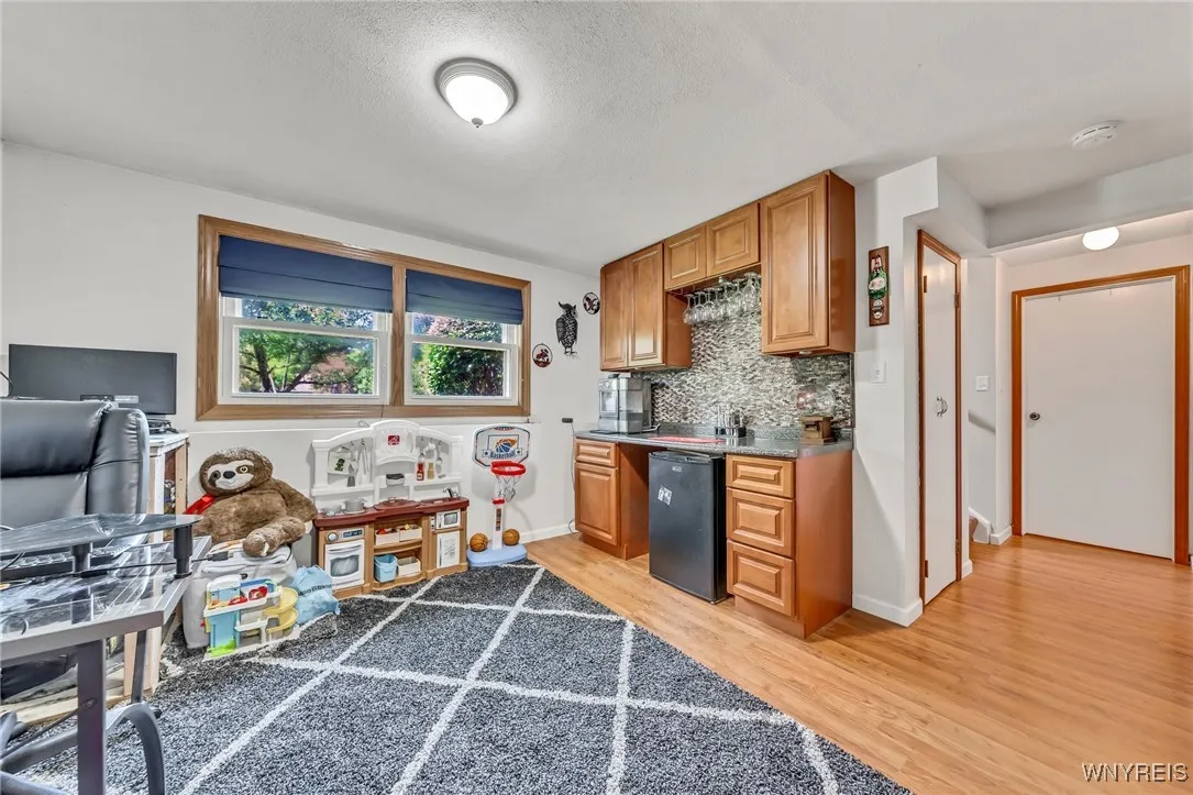 140 Harding Road, Amherst, New York 14221, Amherst, New York 14221, 3 Bedrooms Bedrooms, 8 Rooms Rooms,2 BathroomsBathrooms,Residential,Closed,140 Harding Road, Amherst, New York 14221,B1611075