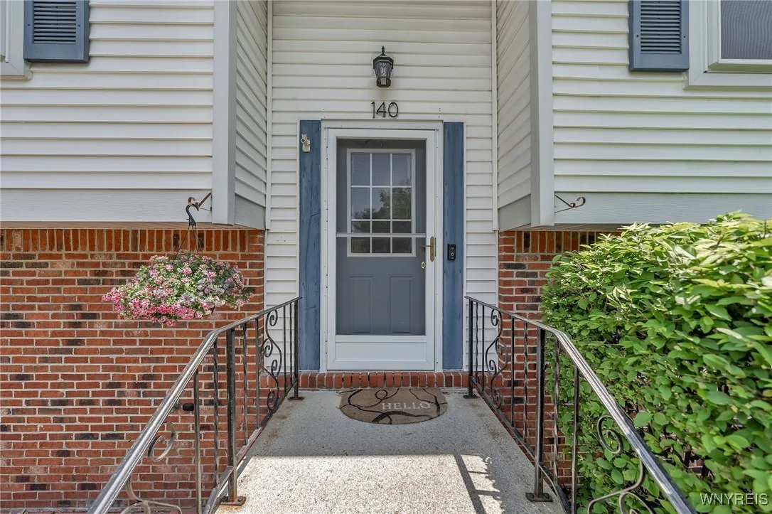 140 Harding Road, Amherst, New York 14221, Amherst, New York 14221, 3 Bedrooms Bedrooms, 8 Rooms Rooms,2 BathroomsBathrooms,Residential,Closed,140 Harding Road, Amherst, New York 14221,B1611075