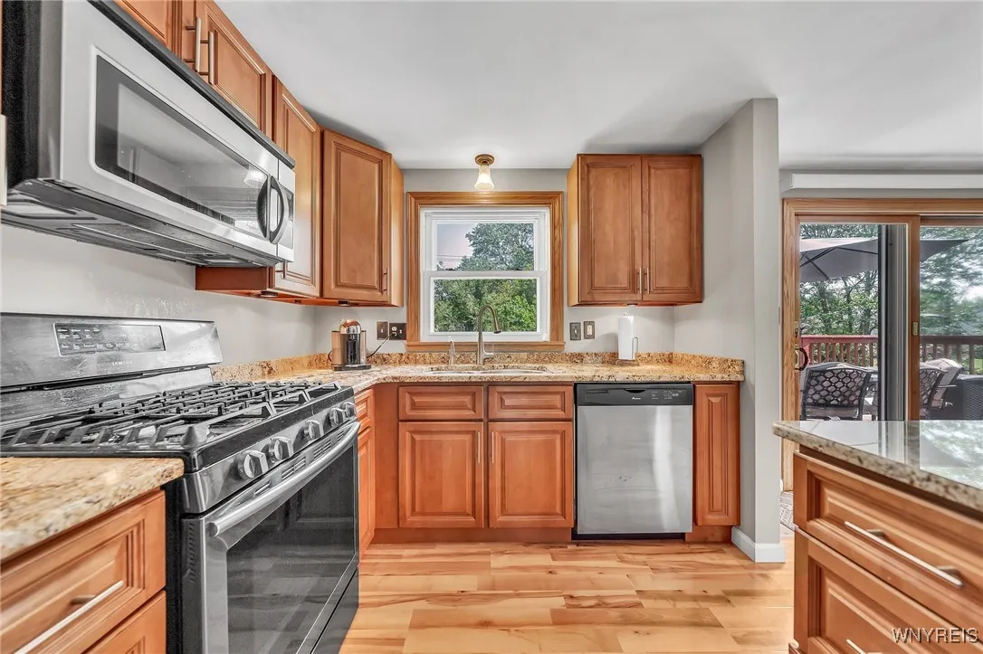 140 Harding Road, Amherst, New York 14221, Amherst, New York 14221, 3 Bedrooms Bedrooms, 8 Rooms Rooms,2 BathroomsBathrooms,Residential,Closed,140 Harding Road, Amherst, New York 14221,B1611075