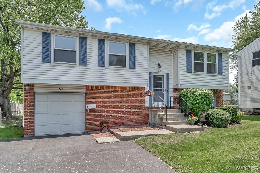 140 Harding Road, Amherst, New York 14221, Amherst, New York 14221, 3 Bedrooms Bedrooms, 8 Rooms Rooms,2 BathroomsBathrooms,Residential,Closed,140 Harding Road, Amherst, New York 14221,B1611075