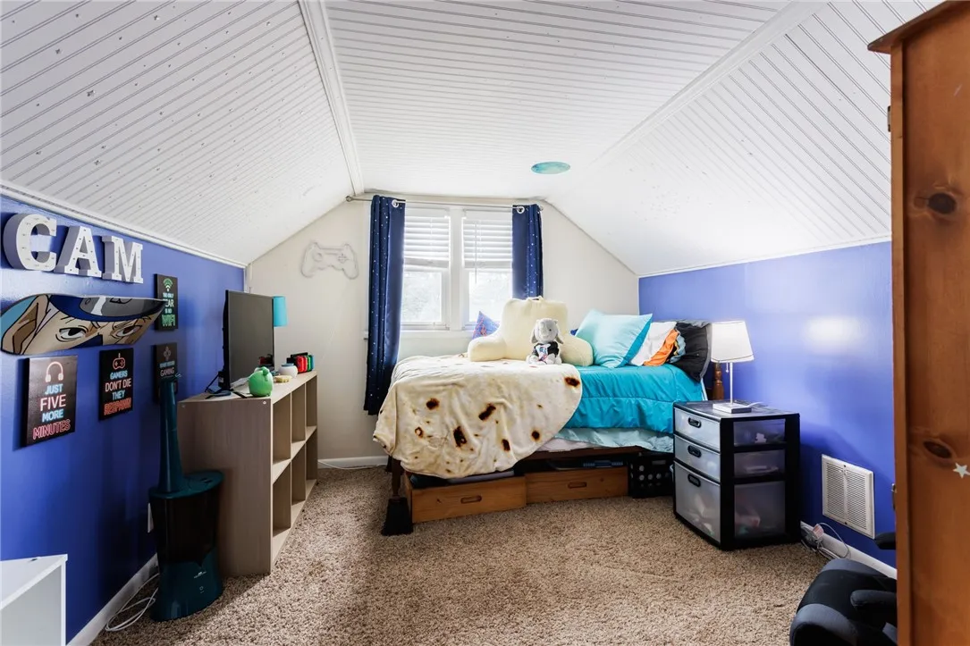 241 Lake Breeze Road, Greece, New York 14616, Greece, New York 14616, 3 Bedrooms Bedrooms, 6 Rooms Rooms,1 BathroomBathrooms,Residential,Closed,241 Lake Breeze Road, Greece, New York 14616,R1611522