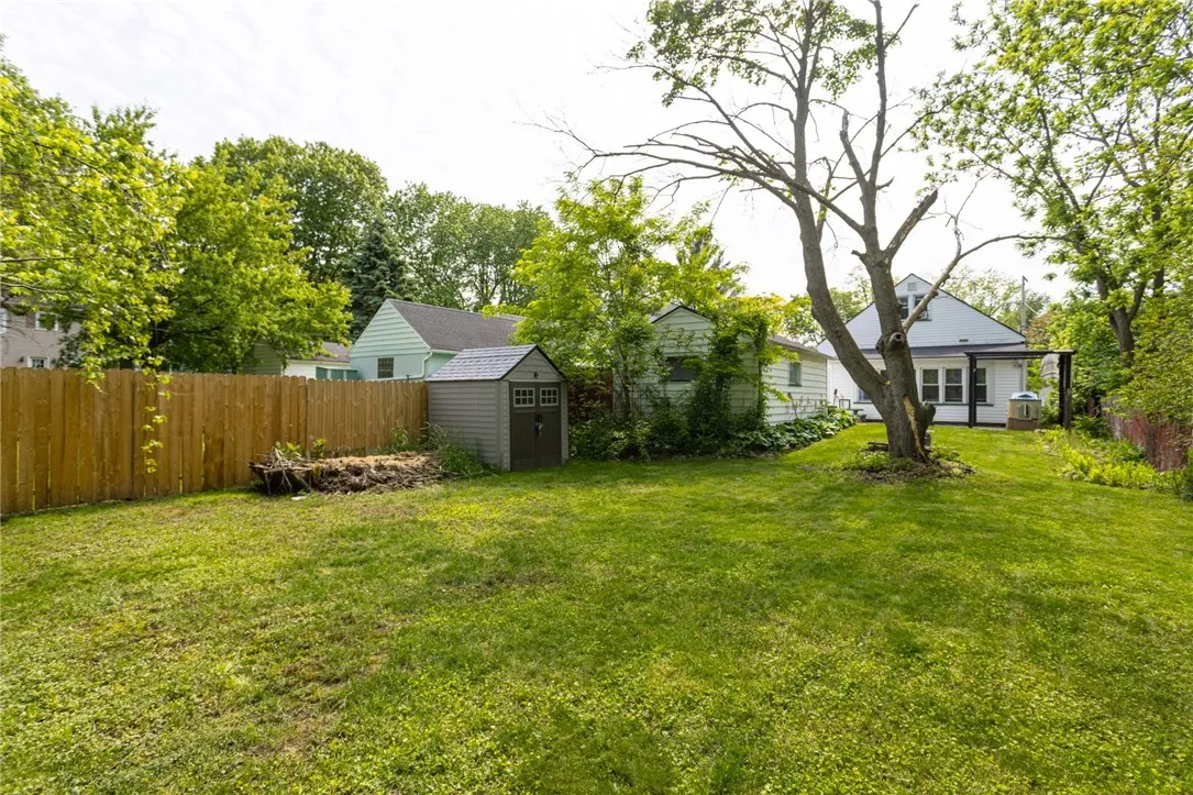 241 Lake Breeze Road, Greece, New York 14616, Greece, New York 14616, 3 Bedrooms Bedrooms, 6 Rooms Rooms,1 BathroomBathrooms,Residential,Closed,241 Lake Breeze Road, Greece, New York 14616,R1611522