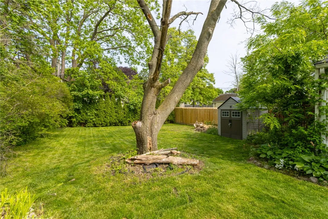241 Lake Breeze Road, Greece, New York 14616, Greece, New York 14616, 3 Bedrooms Bedrooms, 6 Rooms Rooms,1 BathroomBathrooms,Residential,Closed,241 Lake Breeze Road, Greece, New York 14616,R1611522