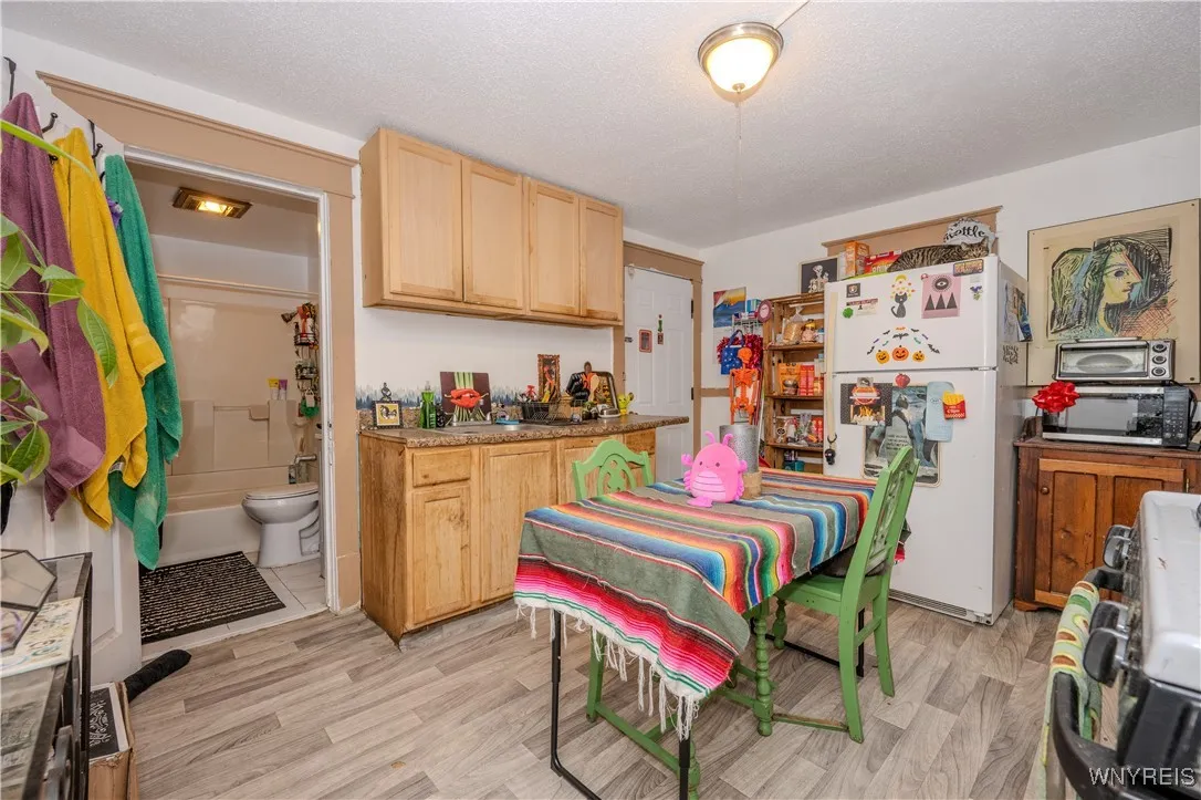 58 Bird Avenue, Buffalo, New York 14213, Buffalo, New York 14213, 5 Bedrooms Bedrooms, ,2 BathroomsBathrooms,Residential,For Sale,58 Bird Avenue, Buffalo, New York 14213,B1611490