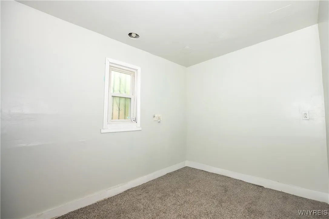 58 Bird Avenue, Buffalo, New York 14213, Buffalo, New York 14213, 5 Bedrooms Bedrooms, ,2 BathroomsBathrooms,Residential,For Sale,58 Bird Avenue, Buffalo, New York 14213,B1611490
