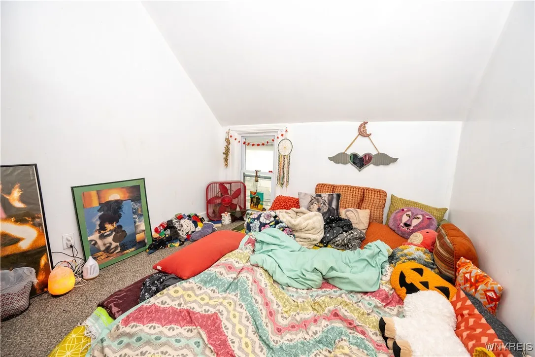58 Bird Avenue, Buffalo, New York 14213, Buffalo, New York 14213, 5 Bedrooms Bedrooms, ,2 BathroomsBathrooms,Residential,For Sale,58 Bird Avenue, Buffalo, New York 14213,B1611490