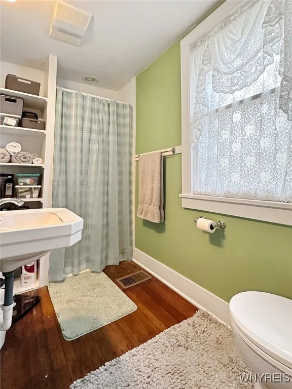 4 Park Road West, Castile, New York 14427, Castile, New York 14427, 3 Bedrooms Bedrooms, 8 Rooms Rooms,2 BathroomsBathrooms,Residential,For Sale,4 Park Road West, Castile, New York 14427,0,B1611710