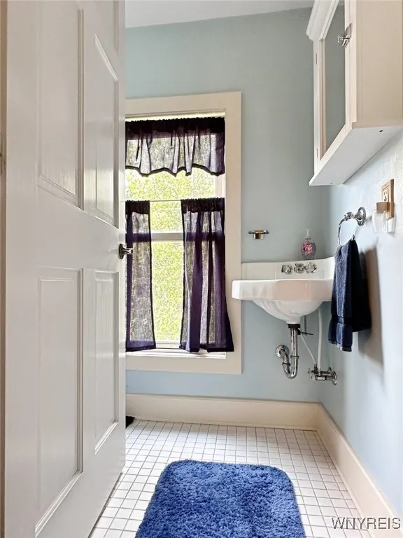 4 Park Road West, Castile, New York 14427, Castile, New York 14427, 3 Bedrooms Bedrooms, 8 Rooms Rooms,2 BathroomsBathrooms,Residential,For Sale,4 Park Road West, Castile, New York 14427,0,B1611710