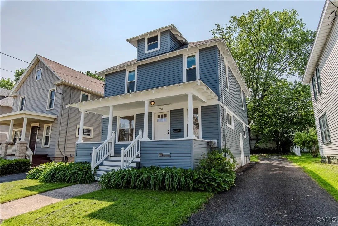 1915 Bradford Avenue, Utica, New York 13501, Utica, New York 13501, 4 Bedrooms Bedrooms, 8 Rooms Rooms,1 BathroomBathrooms,Residential,Closed,1915 Bradford Avenue, Utica, New York 13501,S1612147