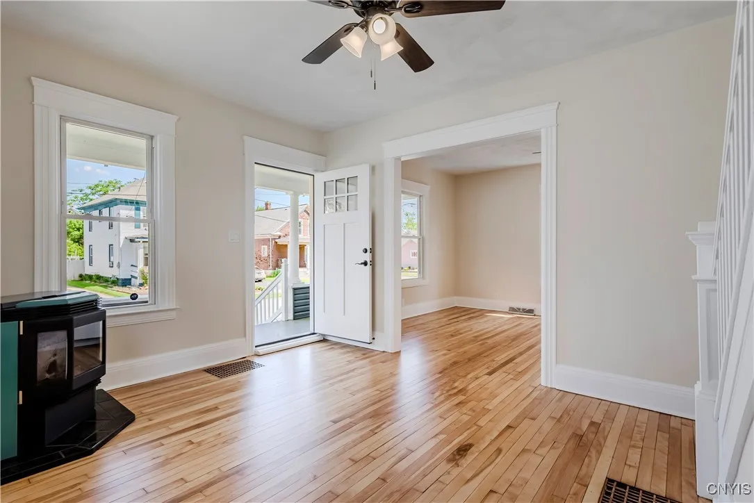 1915 Bradford Avenue, Utica, New York 13501, Utica, New York 13501, 4 Bedrooms Bedrooms, 8 Rooms Rooms,1 BathroomBathrooms,Residential,Closed,1915 Bradford Avenue, Utica, New York 13501,S1612147