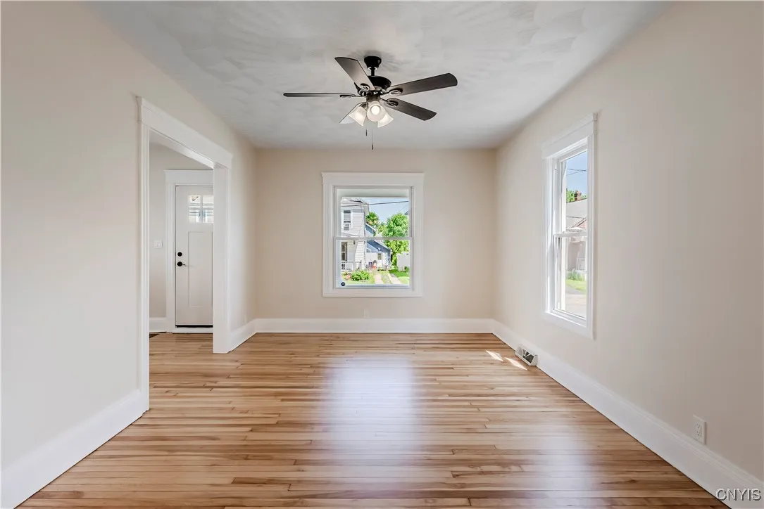 1915 Bradford Avenue, Utica, New York 13501, Utica, New York 13501, 4 Bedrooms Bedrooms, 8 Rooms Rooms,1 BathroomBathrooms,Residential,Closed,1915 Bradford Avenue, Utica, New York 13501,S1612147