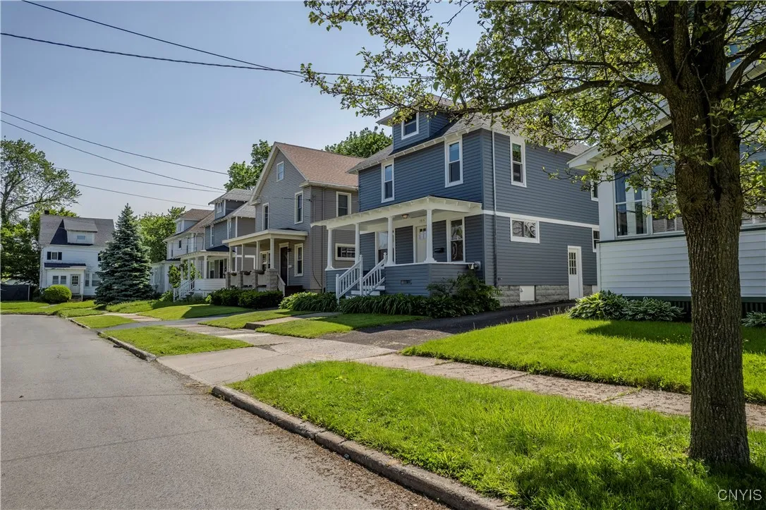1915 Bradford Avenue, Utica, New York 13501, Utica, New York 13501, 4 Bedrooms Bedrooms, 8 Rooms Rooms,1 BathroomBathrooms,Residential,Closed,1915 Bradford Avenue, Utica, New York 13501,S1612147