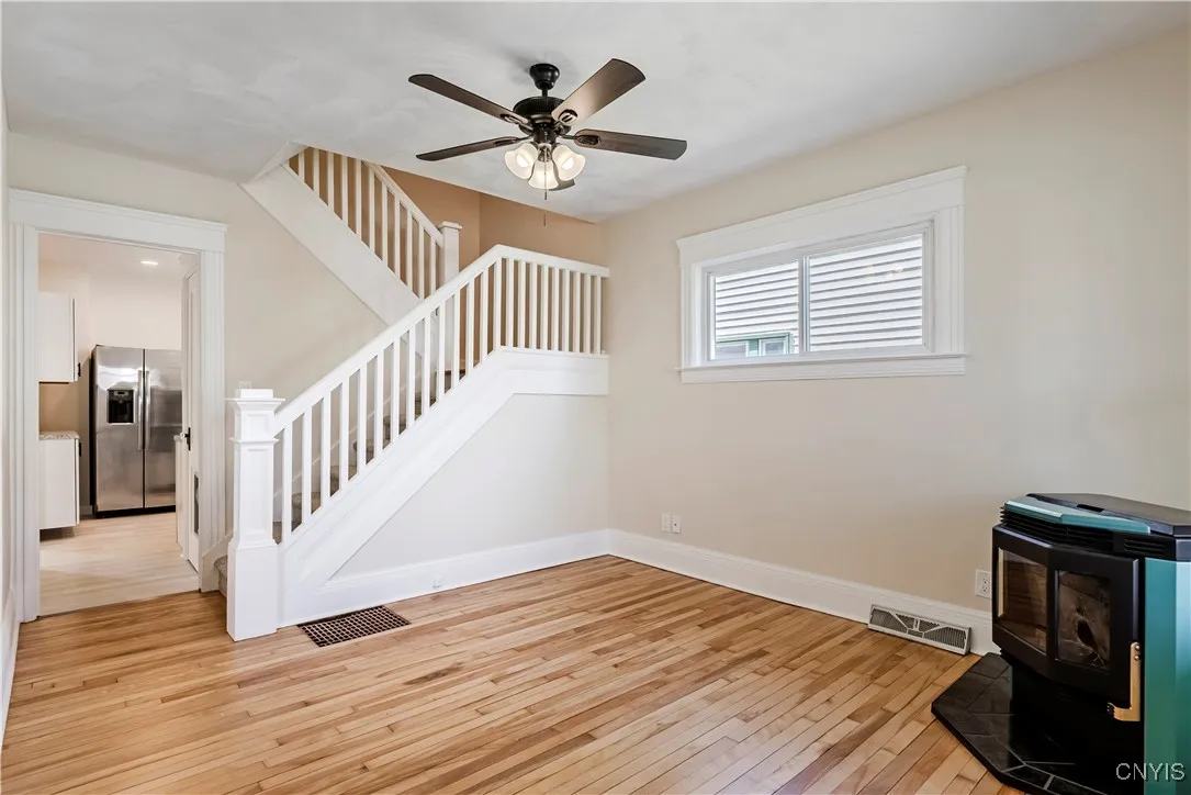 1915 Bradford Avenue, Utica, New York 13501, Utica, New York 13501, 4 Bedrooms Bedrooms, 8 Rooms Rooms,1 BathroomBathrooms,Residential,Closed,1915 Bradford Avenue, Utica, New York 13501,S1612147