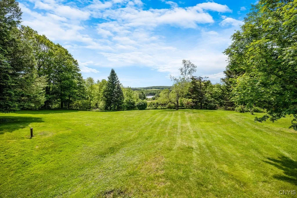 7739 Number 5 West Road, Pompey, New York 13063, Pompey, New York 13063, 3 Bedrooms Bedrooms, 7 Rooms Rooms,1 BathroomBathrooms,Residential,Closed,7739 Number 5 West Road, Pompey, New York 13063,0,S1611802