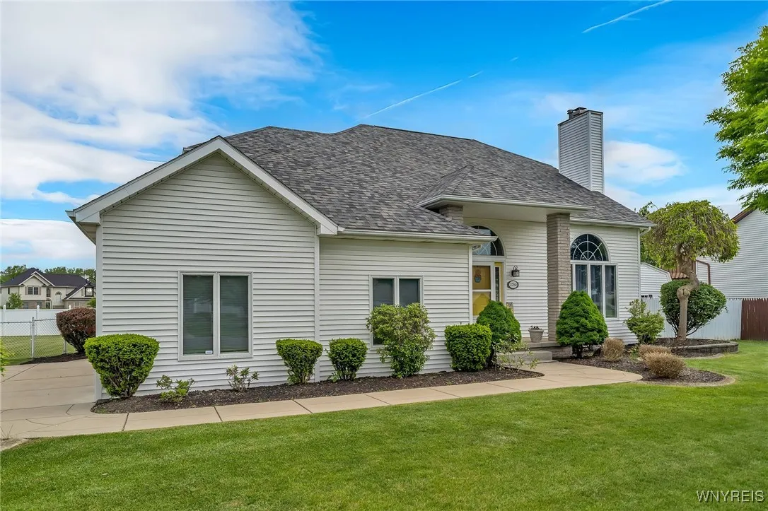 3780 Spice, Wheatfield, New York 14120, Wheatfield, New York 14120, 3 Bedrooms Bedrooms, 8 Rooms Rooms,2 BathroomsBathrooms,Residential,Closed,3780 Spice, Wheatfield, New York 14120,0,B1611015