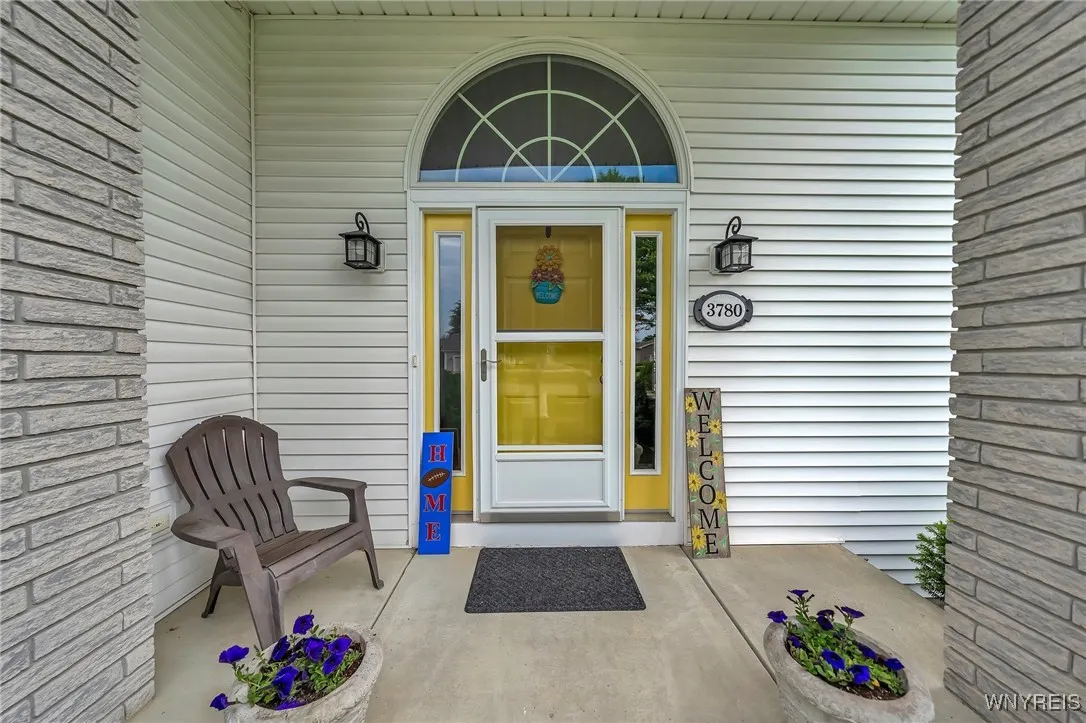 3780 Spice, Wheatfield, New York 14120, Wheatfield, New York 14120, 3 Bedrooms Bedrooms, 8 Rooms Rooms,2 BathroomsBathrooms,Residential,Closed,3780 Spice, Wheatfield, New York 14120,0,B1611015