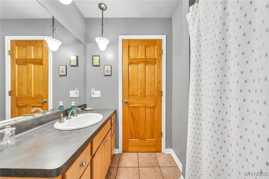 3780 Spice, Wheatfield, New York 14120, Wheatfield, New York 14120, 3 Bedrooms Bedrooms, 8 Rooms Rooms,2 BathroomsBathrooms,Residential,Closed,3780 Spice, Wheatfield, New York 14120,0,B1611015