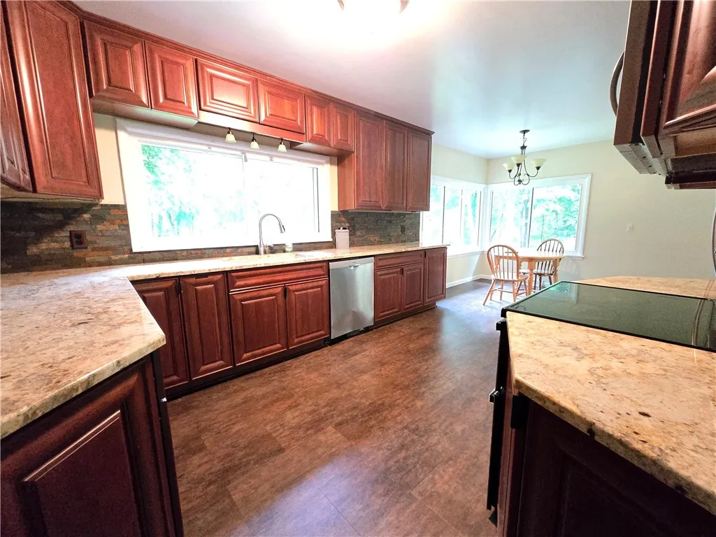 272 Mendon Center Road, Mendon, New York 14472, Mendon, New York 14472, 2 Bedrooms Bedrooms, 5 Rooms Rooms,1 BathroomBathrooms,Residential,Closed,272 Mendon Center Road, Mendon, New York 14472,R1610249