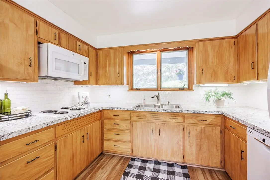 121 Brook Street, Parma, New York 14468, Parma, New York 14468, 3 Bedrooms Bedrooms, 6 Rooms Rooms,1 BathroomBathrooms,Residential,Closed,121 Brook Street, Parma, New York 14468,R1611612