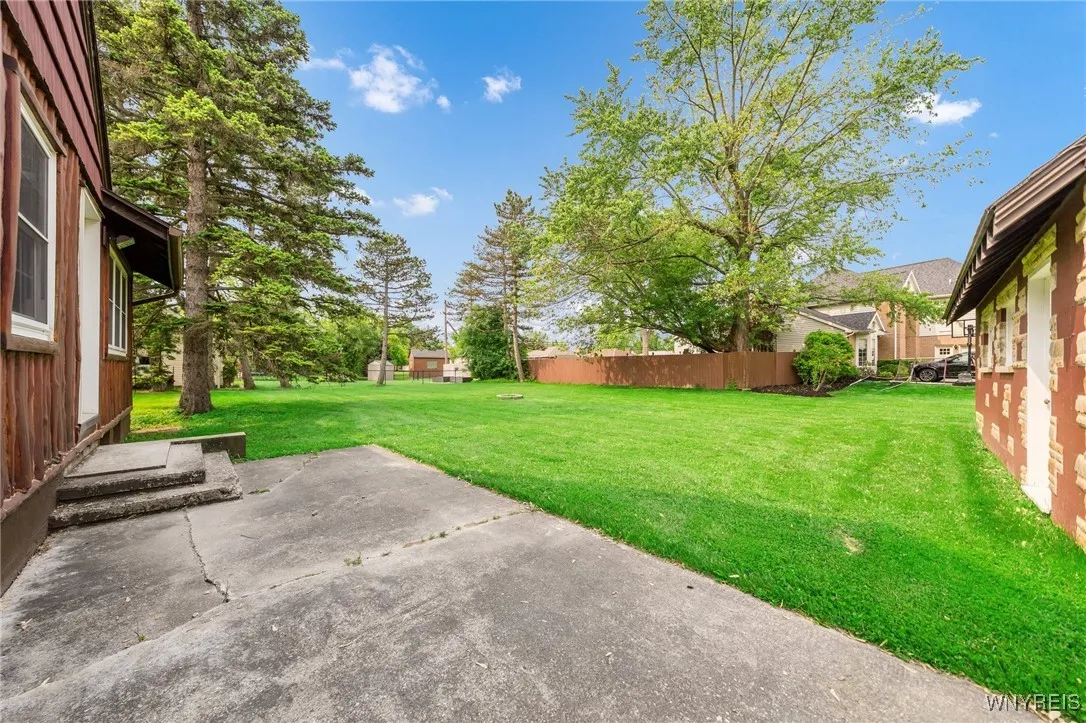 430 Getzville Road, Amherst, New York 14226, Amherst, New York 14226, 4 Bedrooms Bedrooms, 6 Rooms Rooms,2 BathroomsBathrooms,Residential,Closed,430 Getzville Road, Amherst, New York 14226,B1611401