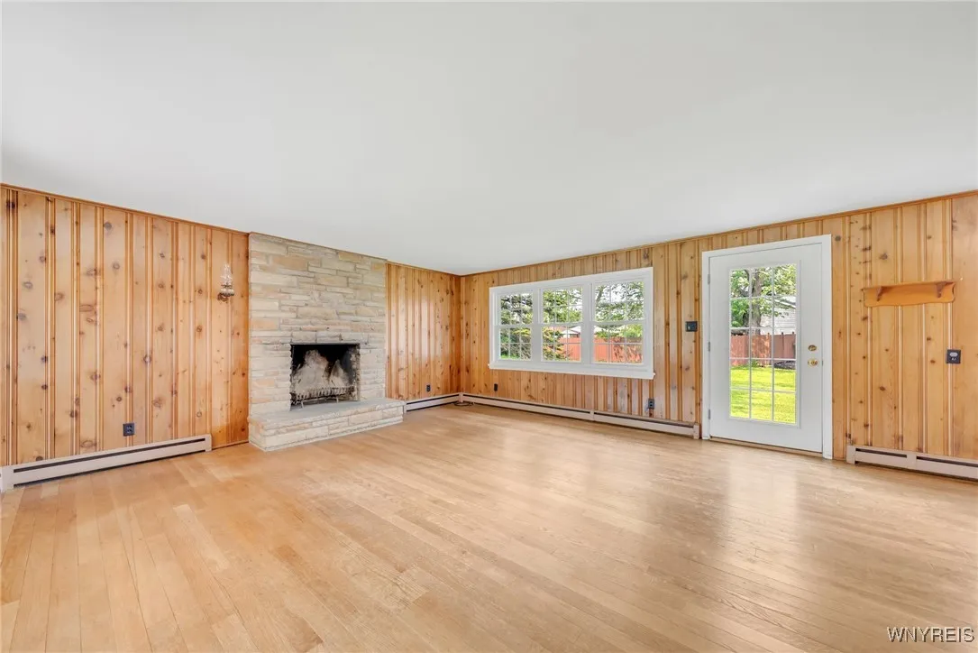430 Getzville Road, Amherst, New York 14226, Amherst, New York 14226, 4 Bedrooms Bedrooms, 6 Rooms Rooms,2 BathroomsBathrooms,Residential,Closed,430 Getzville Road, Amherst, New York 14226,B1611401