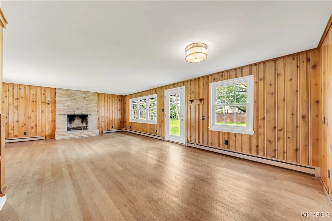 430 Getzville Road, Amherst, New York 14226, Amherst, New York 14226, 4 Bedrooms Bedrooms, 6 Rooms Rooms,2 BathroomsBathrooms,Residential,Closed,430 Getzville Road, Amherst, New York 14226,B1611401
