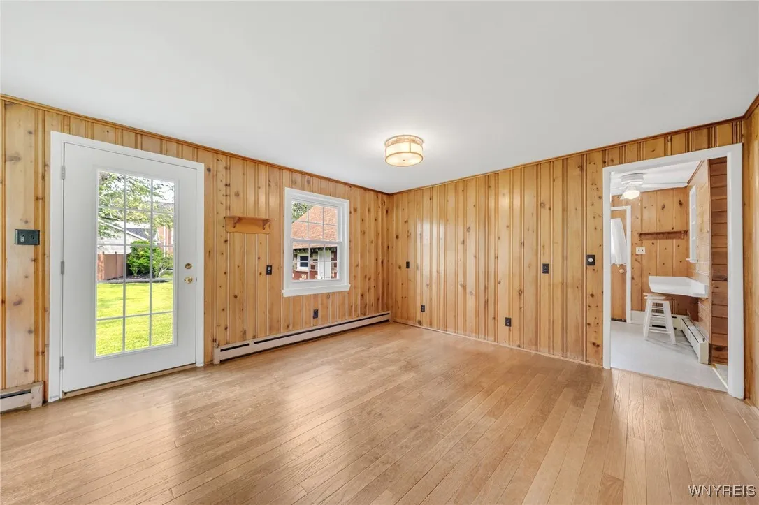 430 Getzville Road, Amherst, New York 14226, Amherst, New York 14226, 4 Bedrooms Bedrooms, 6 Rooms Rooms,2 BathroomsBathrooms,Residential,Closed,430 Getzville Road, Amherst, New York 14226,B1611401