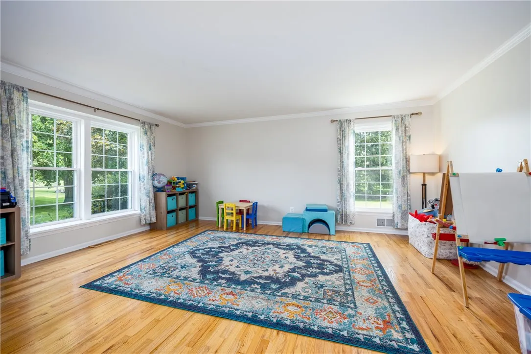 6 Barben Circle, Mendon, New York 14506, Mendon, New York 14506, 4 Bedrooms Bedrooms, 12 Rooms Rooms,2 BathroomsBathrooms,Residential,Closed,6 Barben Circle, Mendon, New York 14506,R1611598